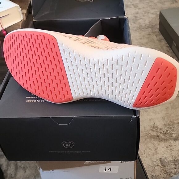 Men's Tree 🌳 Dasher light red (flame) size 12 - Picture 5 of 6